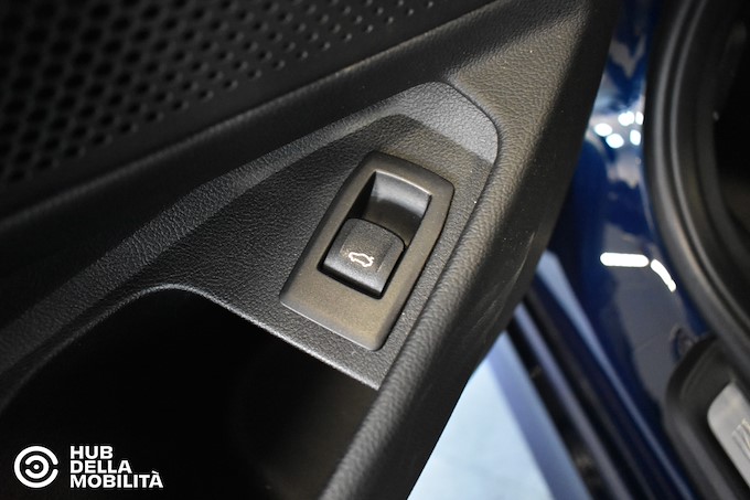 BMW 318d 48V Touring Business Advantage